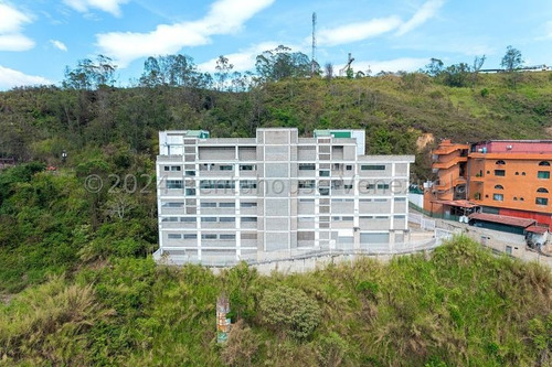 Exclusivo Edificio Comercial En La Carretera Panamericana Oportunidad Única En Los Altos Mirandinos Fanny Calderon Rentahouse