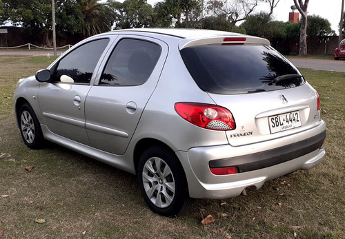 Peugeot 207 1.4 Active 75cv 2011
