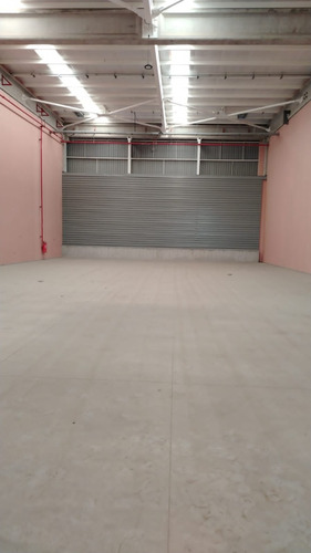 Bodega En Centro Logistico Industrial- Lo Echevers Quilicura