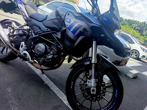 Benelli Trk 251