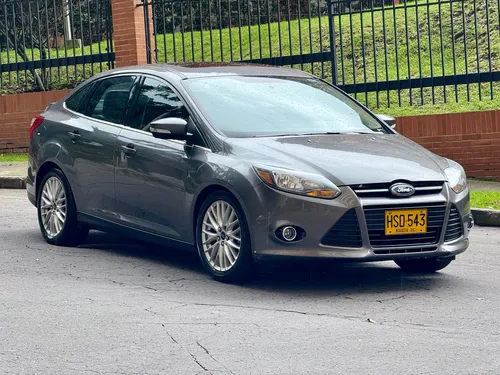 Ford Focus 2.0 Titanium At