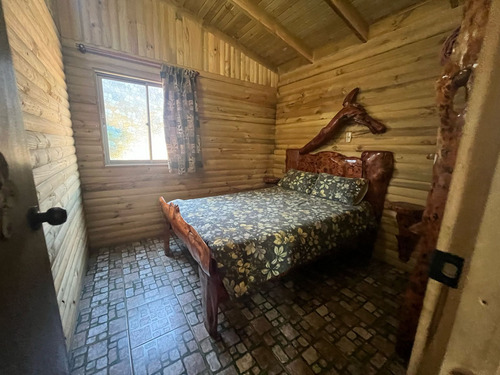 Parcela Con 2 Casas Y 8 Cabañas 5000m2