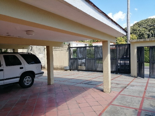 Imagen 18 de 30 de Gabriel Rivas Casa En Venta En Urb. Guaparo Valencia Cod: Foc-855