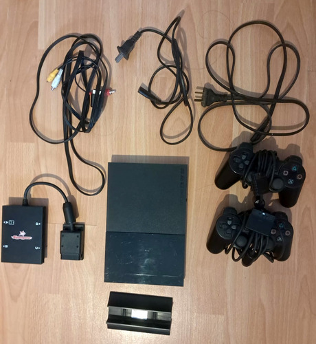 Play Station 2 Slim - 2joystick+multi+cables+base - Funciona Negro (Usado)