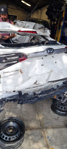 Yonke Kia Seltos Ex 2021 En Partes