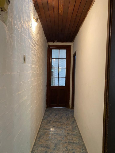 ¡oportunidad! Lega Propiedades Vende En Exclusividad Amplia Casa Con 2 Dormitorios