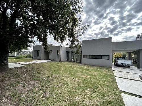 Venta - Casa A Estrenar / Barrio San Joaquin / Exaltación De La Cruz