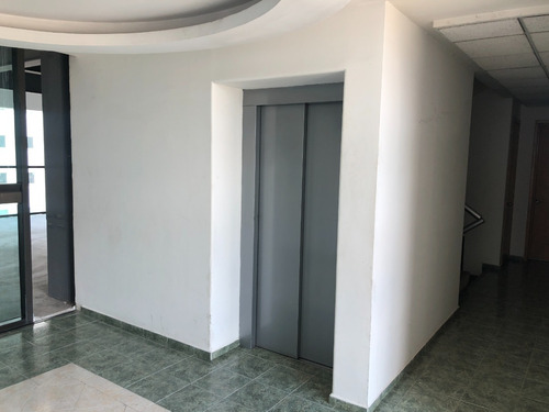 En Renta Oficinas, Edificio Podi 106 , Pachuca De Soto, Hidalgo. - A.c.