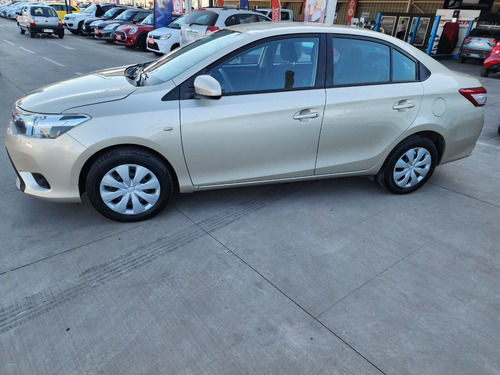 Imagen 7 de 14 de Toyota Yaris 1.5 Gli Mt Full 2018
