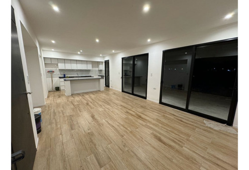 Vendo Casa A Estrenar En Caseros, Entre Ríos.