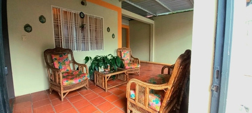 Imagen 3 de 14 de Casa En Venta En Santa Ana Conjunto Privado Rz
