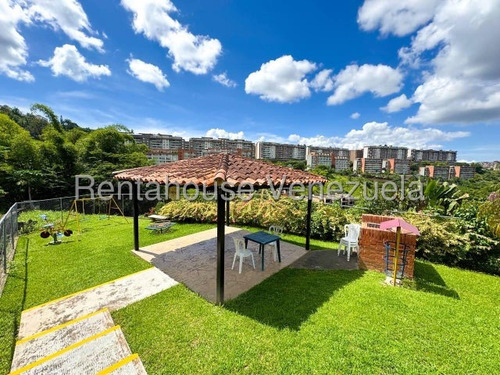 Agp Apartamento En Venta En Colinas De La Tahona, Con A/a, Bella Áreas Sociales 25-12860 Ys