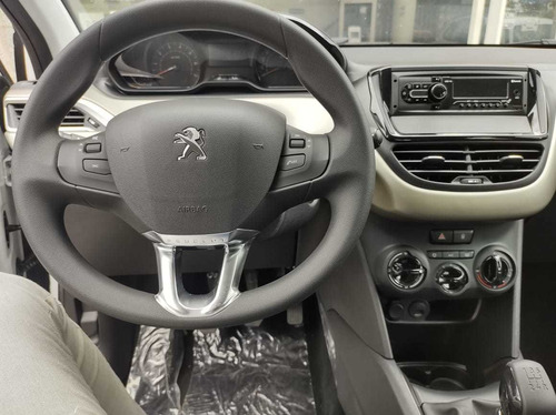 Peugeot 2008 Active 1.6 (m)