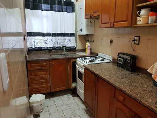 Imagen 7 de 14 de Departamento 3 Ambientes Sobre Avenida Roca