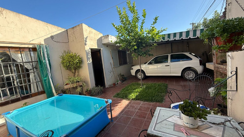 Casa En Venta - Barrio Sarmiento - Ciudad De Lujan