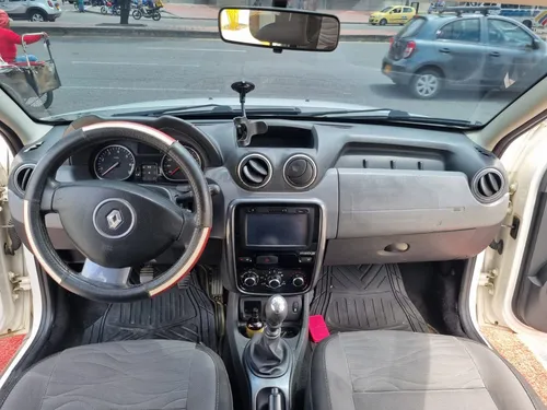 Renault Duster DYNAMIQUE 4X2 2.0 MT