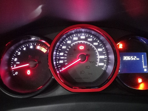 Imagem 7 de 10 de Renault Sandero 2.0 16v Rs