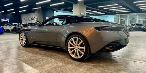 Aston Martin Db11 V8 2019