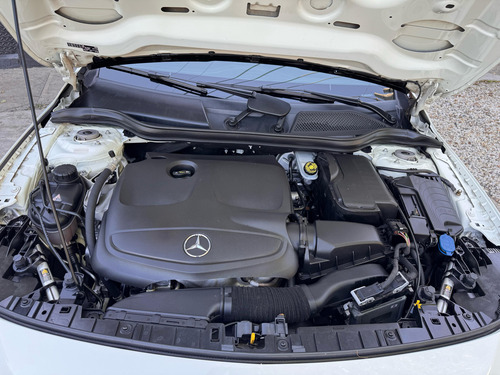 Mercedes-Benz Clase GLA 1.6 Gla250 Amg-line 211cv