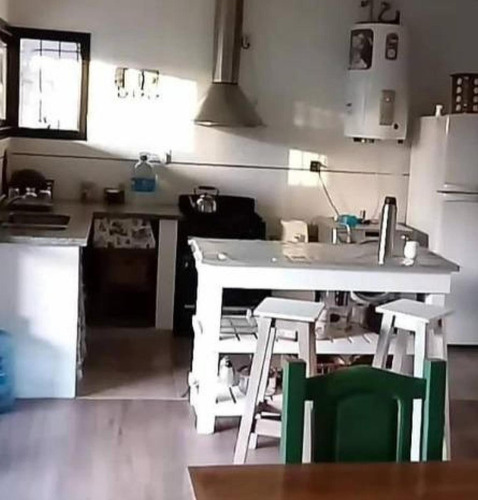 Casa En Venta - 2 Dormitorios 1 Baño - Cochera - 443mts2 - Pergamino