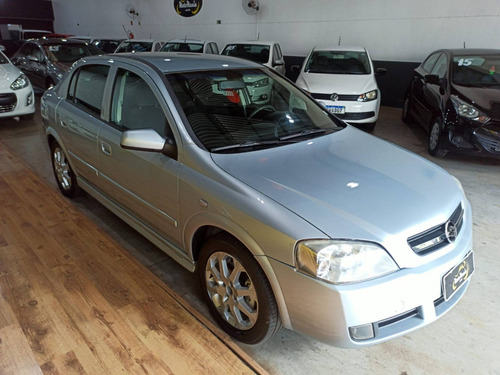 Imagem 3 de 10 de Chevrolet Astra 2.0 Mpfi Advantage 8v Flex 4p Manual