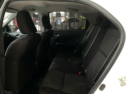 Toyota Etios 1.5 Sedan X