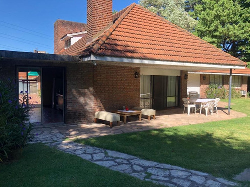 Imagen 3 de 30 de Casa En Venta 7 Amb Lote De 1394m2 Con Piscina