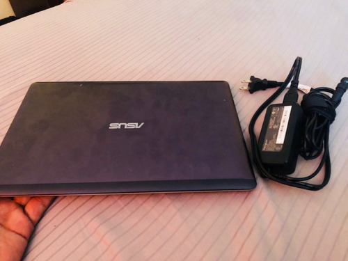 Imagen 2 de 7 de Laptop Asus 11.6 Touch I3 4gb 500gb Nitida