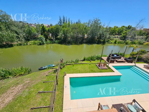 Casa En Alquiler En Las Glorietas, Nordelta, Tigre
