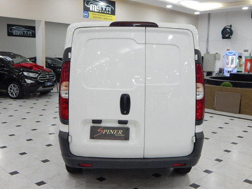 Imagem 5 de 14 de Fiat Fiorino 1.4 Furgão Hard Working Flex Completa