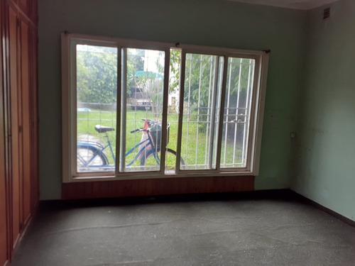 Imagen 3 de 12 de Venta!! Casa 3 Ambientes Con Amplio Lote