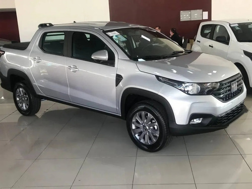 Imagen 2 de 22 de Fiat Strada 2023 0km Nueva V