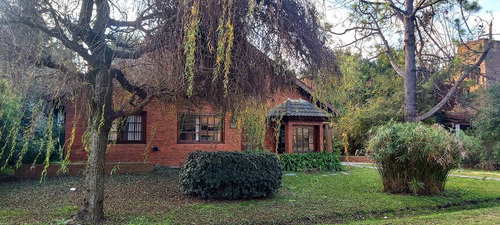 Casa En Alquiler Temporario En Club De Campo Los Quinchos , Pilar, Gba Norte