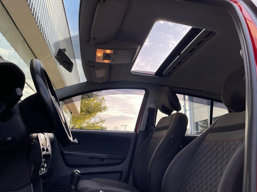 Imagem 12 de 13 de Volkswagen Crossfox 1.6 2015