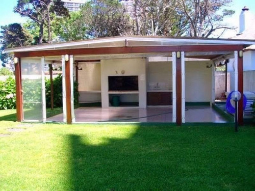 Imagen 16 de 17 de Edificio Siglo Sol - Penthouse Con Terraza Y Vista Al Mar - Punta Del Este