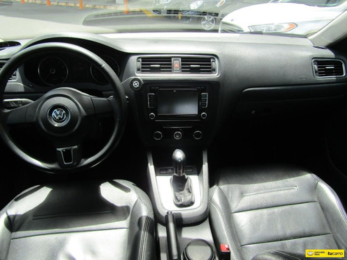 Volkswagen Nuevo Jetta Trendline At 2500
