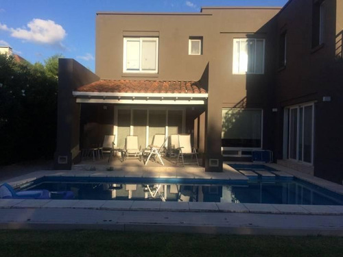 Casa Venta Ayres De Pilar - Pilar