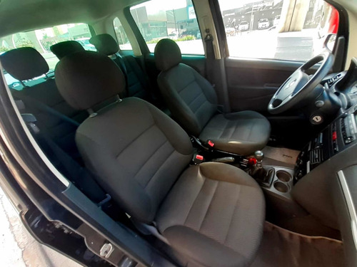 Imagem 13 de 15 de Fiat Idea 2010 1.4 Elx Flex 5p