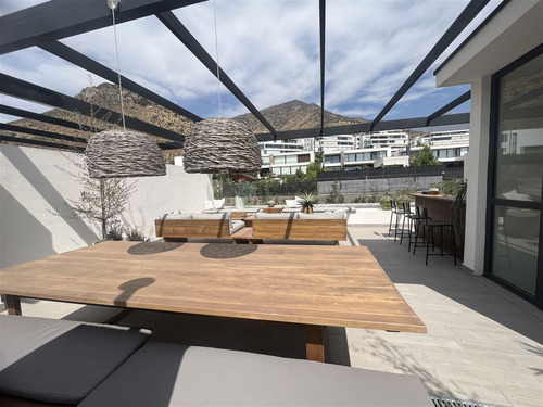 Towhouse Con Patio Y Azotea En Venta 3 Dorm. En Las Condes