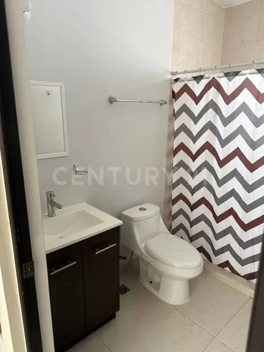 Casa En Renta En Dominio Cumbres