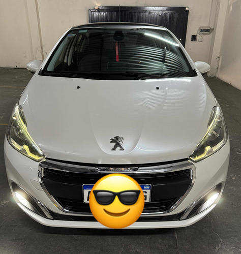 Peugeot 208 1.6 Feline