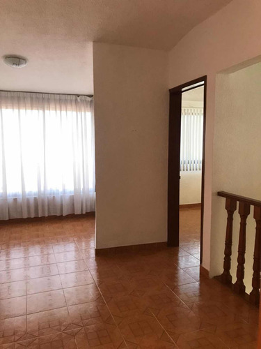 Casa En Venta A Un Costado Del Parque Sierra Morelos, Toluca