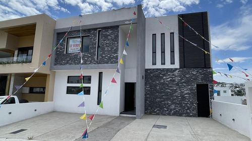 Casa Nueva En Venta En Lomas De Juriquilla