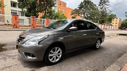 Nissan Versa Advance