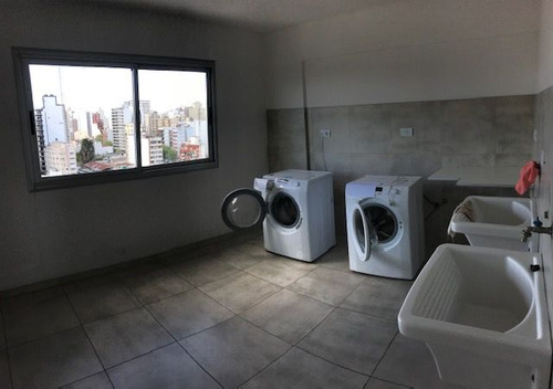 Departamento En Venta En Avellaneda Centro
