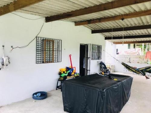 Chácara Com 02 Dormitórios, Em Itanhaém