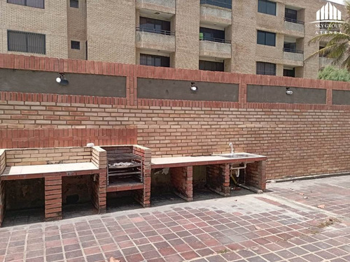Marisol Castro Vende Townhouse En Tucacas | Falcón | Conjunto Residencial Bucaneros | A Orilla De La Carretera Nacional Morón-coro | Atth-239