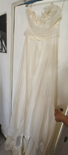 Vestido De Novia Con Cola Caída Natural Mod. Vanina Muratori (Usado)