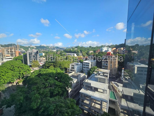 Espectacular Apartamento En Las Mercedes Cod. 26-430