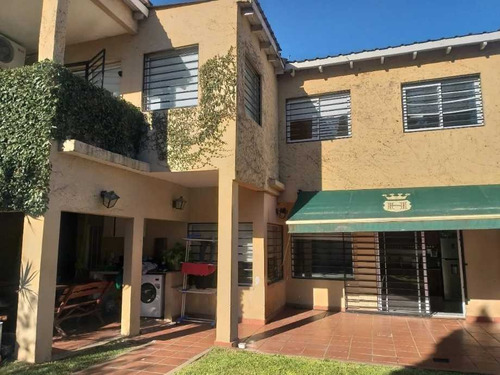 Imagen 1 de 14 de Permuta - Casa Ph De 4 Ambientes Con Entrada Independiente En Venta - Ituzaingo Norte